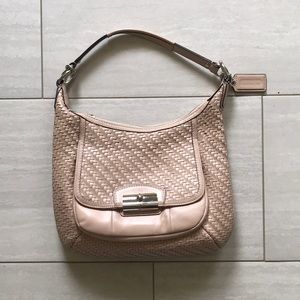 Coach Bags - Coach Beige Tote Bag Coach Bags - Coach Beige Tote Bag